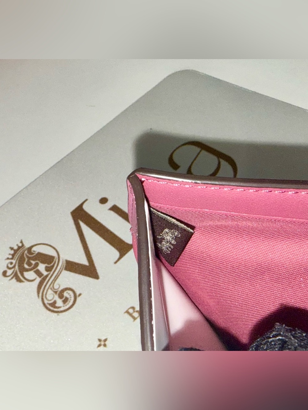 🆕COACH Tan Compact Wallet MSRP:$220 - Picture 15 of 15